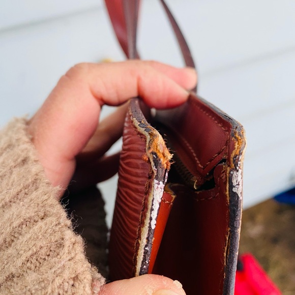 LOUIS VUITTON BROWN EPI ZIP TOTE - Picture 7 of 12